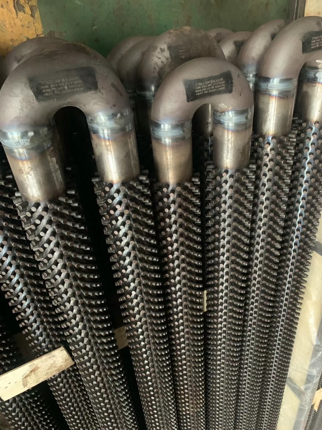 管子Φ63.5×4 ，材質(zhì)12Cr1MoVG，用于低溫再熱器