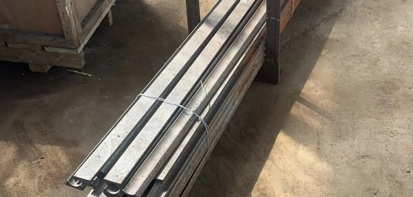 管子Φ63.5×4 ，材質(zhì)12Cr1MoVG，用于低溫再熱器