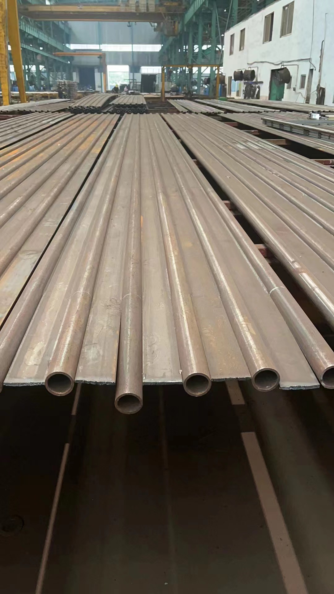 水冷壁管屏(Φ63.5×6.6mm) Φ63.5×6.6mm 內螺紋5根組屏 6m長 節(jié)距76.2mm 材質SA-210C