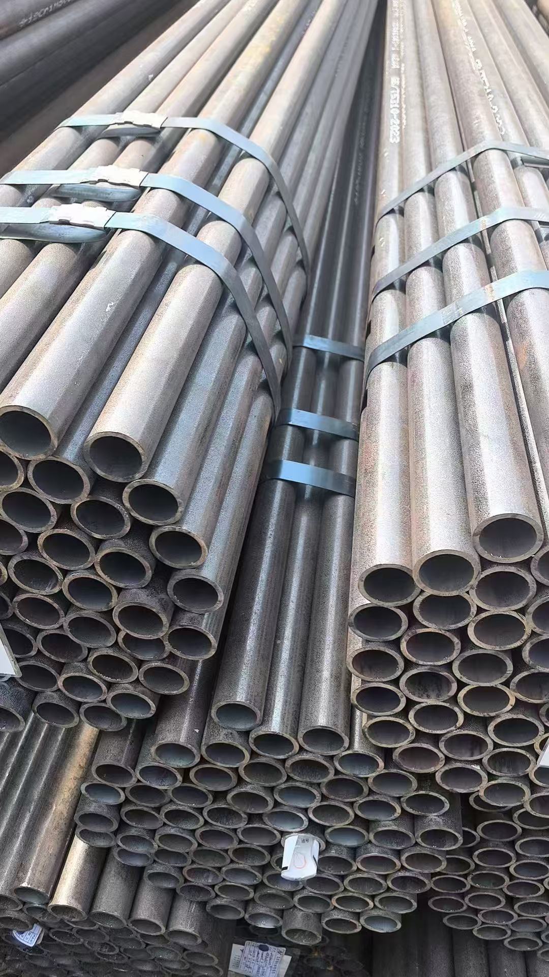 低溫再熱器管 Φ57×4.5mm,材質(zhì)：12Cr1MoVG。含材質(zhì)證明、出廠合格證，水壓試驗(yàn)、通球報(bào)告等資料